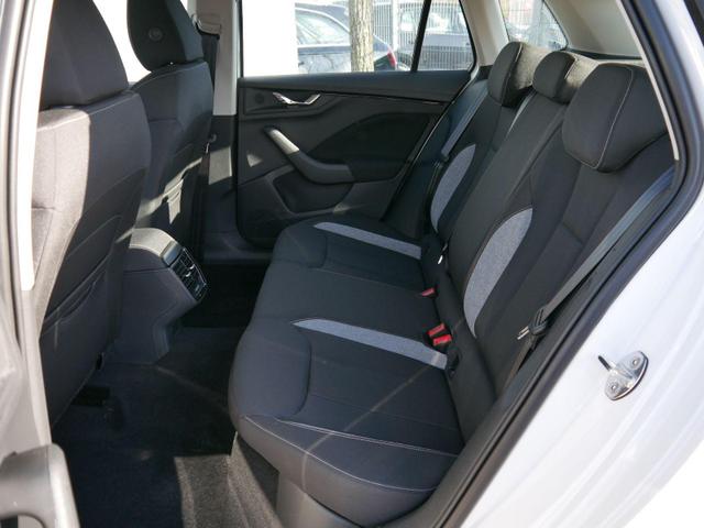 Skoda Kamiq Selection 1.5 TSI DSG*AHK-SCHWENKBAR*PDC-HI*LED*SMARTLINK*SHZ*TEMPOMAT 