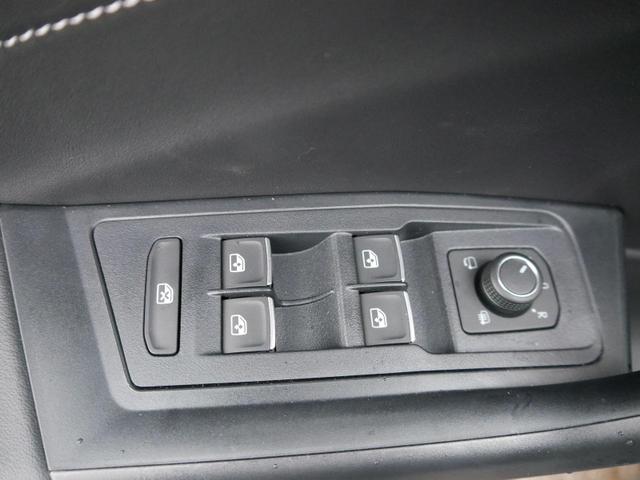 Volkswagen T-Roc Style Black 1,5 TSI DSG *ACC*NAVI*PDC*AHK*LED*KAMERA*TEMPOMAT*19-ZOLL 