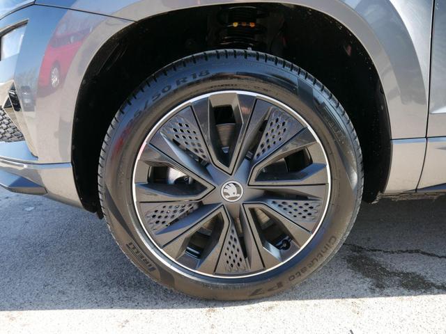 Skoda Karoq Sportline 2.0 TSI 4x4 DSG DSG*ACC*AHK-SCHWENKBAR*PDC-HINTEN*KESSY*LENKRADHEIZUNG* 