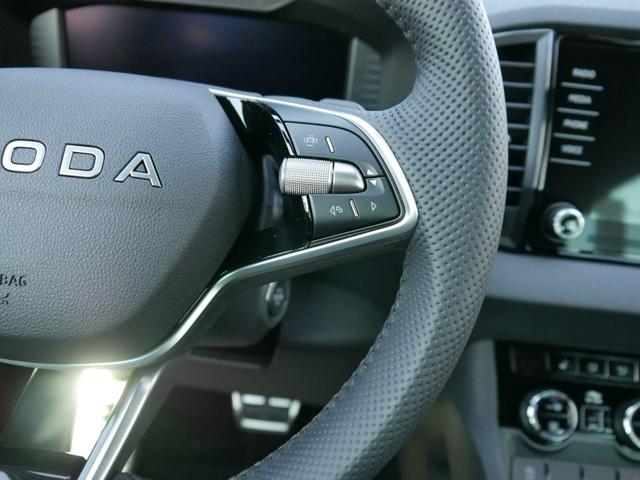 Skoda Karoq Sportline 2.0 TSI 4x4 DSG DSG*ACC*AHK-SCHWENKBAR*PDC-HINTEN*KESSY*LENKRADHEIZUNG* 