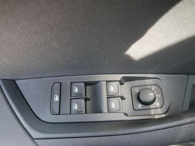 Skoda Karoq Sportline 2.0 TDI 4x4 DSG*AHK-SCHWENKBAR*ACC*PDC-HI*LED*SHZ*TEMPOMAT*KLIMA 