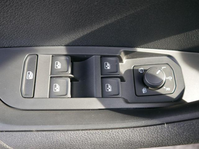 Karoq Sportline 2.0 TDI 4x4 DSG*AHK-SCHWENKBAR*ACC*PDC-HI*LED*SHZ*TEMPOMAT*KLIMA 