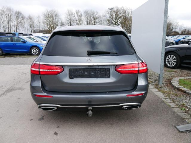 Mercedes-Benz E-Klasse AVANTGARDE E 220 T 2.0 CDI AVANTGARDE*iNTERIEUR*PAKET*AHK-SCHWENKBAR*NAVI*PDC*KAMERA*LED*SHZ*TEMPOMAT 