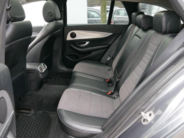 Mercedes-Benz E-Klasse AVANTGARDE E 220 T 2.0 CDI AVANTGARDE*iNTERIEUR*PAKET*AHK-SCHWENKBAR*NAVI*PDC*KAMERA*LED*SHZ*TEMPOMAT 