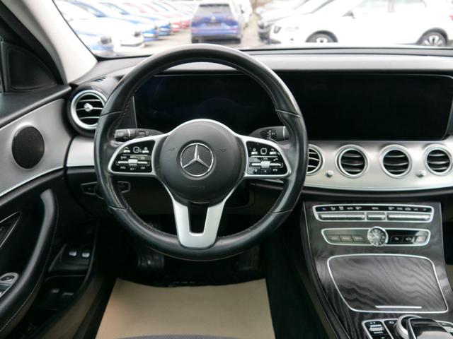 Mercedes-Benz E-Klasse AVANTGARDE E 220 T 2.0 CDI AVANTGARDE*iNTERIEUR*PAKET*AHK-SCHWENKBAR*NAVI*PDC*KAMERA*LED*SHZ*TEMPOMAT 