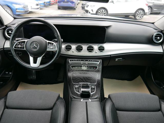 Mercedes-Benz E-Klasse AVANTGARDE E 220 T 2.0 CDI AVANTGARDE*iNTERIEUR*PAKET*AHK-SCHWENKBAR*NAVI*PDC*KAMERA*LED*SHZ*TEMPOMAT 