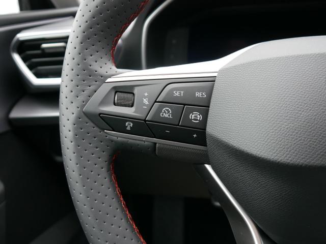 Leon FR 1.5 eTSI DSG DSG*ACC*KAMERA*NAVI*FULL-LINK*LENKRADHEIZUNG*3-ZONE KLIMAAUTOMATIK 