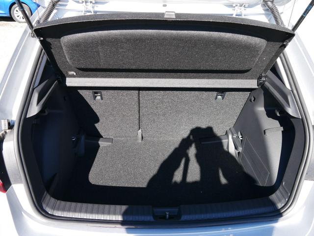 Skoda Fabia Selection 1.0 TSI*PDC-HINTEN*SMARTLINK*KEYLESS-GO*LED*BLUETOOTH*WINTERPAKET* 