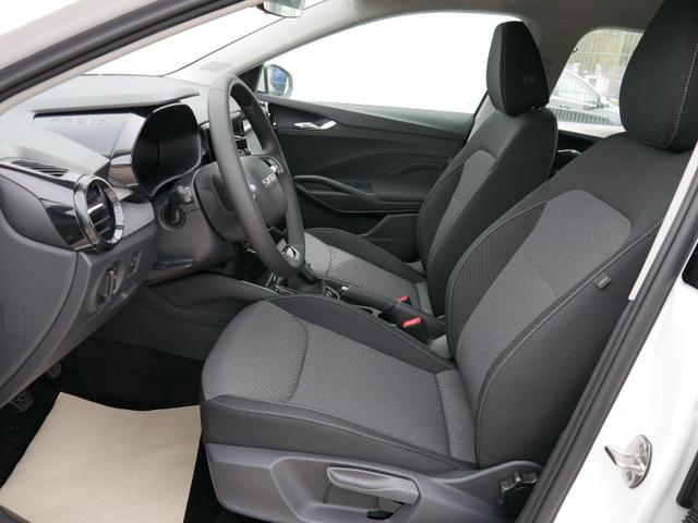 Skoda Fabia Selection 1.0 TSI *LED*PDC-HI*SMARTLINK*SHZ*BLUETOOTH*FRONT-ASSIST 