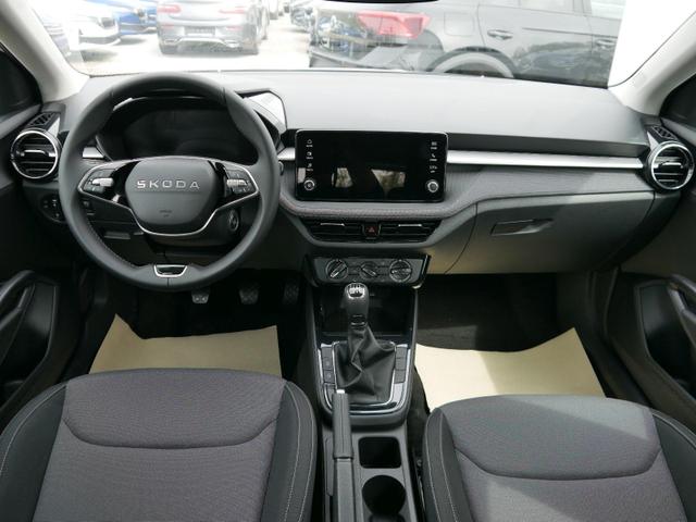 Skoda Fabia Selection 1.0 TSI *LED*PDC-HI*SMARTLINK*SHZ*BLUETOOTH*FRONT-ASSIST 