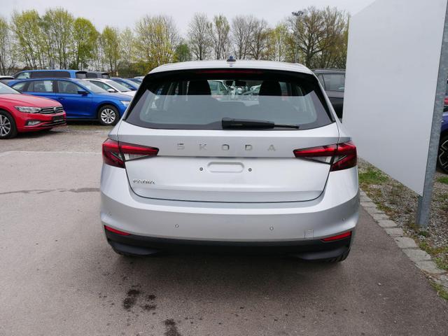 Skoda Fabia Selection 1.0 TSI *LED*PDC-HI*SMARTLINK*SHZ*BLUETOOTH*FRONT-ASSIST 