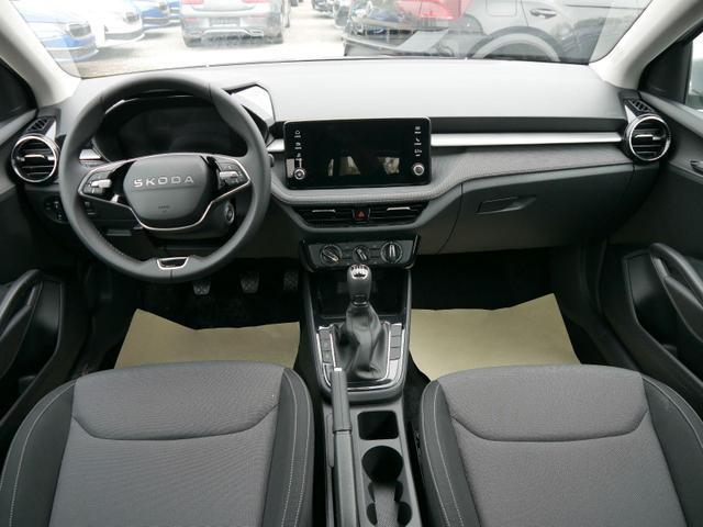 Skoda Fabia Selection 1.0 TSI *LED*PDC-HI*SMARTLINK*SHZ*BLUETOOTH*FRONT-ASSIST 