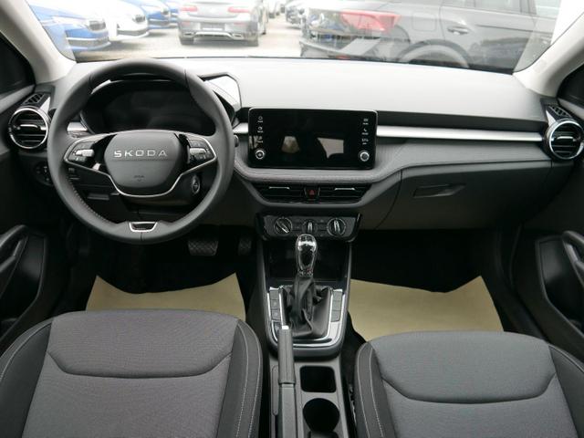 Skoda Fabia Selection 1.0 TSI DSG*NAVI-&Uuml;BER-SMARTLINK*LED*PDC-HI*SHZ*DAB*KLIMA 