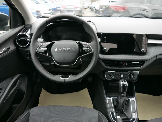 Skoda Fabia Selection 1.0 TSI DSG*NAVI-&Uuml;BER-SMARTLINK*LED*PDC-HI*SHZ*DAB*KLIMA 