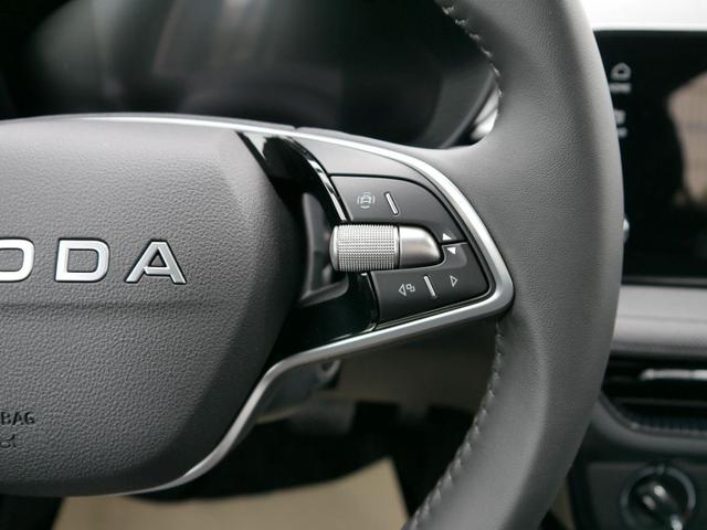 Skoda Fabia Selection 1.0 TSI DSG*NAVI-&Uuml;BER-SMARTLINK*LED*PDC-HI*SHZ*DAB*KLIMA 