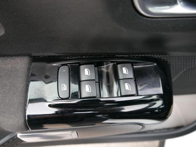 Citroen C3 83 Shine PureTech Shine*KEYLESS-GO*PDC-HINTEN*TEMPOMAT*SMARTLINK*LED*KLIMA 