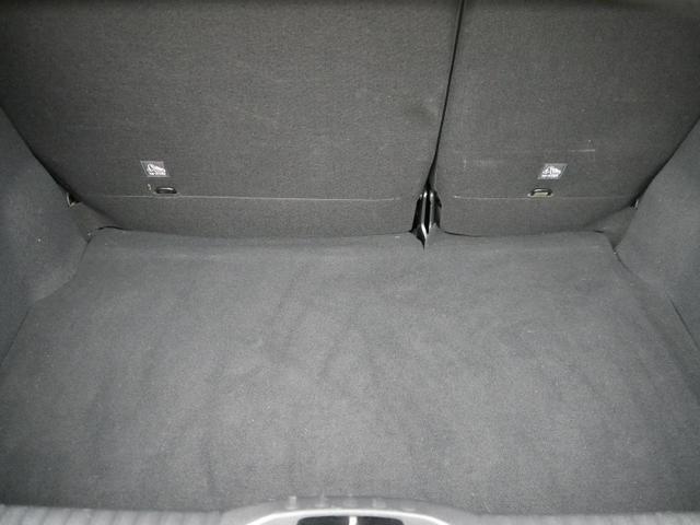 Citroen C3 83 Shine PureTech Shine*KEYLESS-GO*PDC-HINTEN*TEMPOMAT*SMARTLINK*LED*KLIMA 