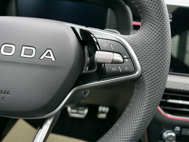 Skoda Kamiq Monte Carlo 1,5 TSI DSG*AHK-SCHWENKBAR*PDC-HINTEN*KAMERA*SHZ*KESSY*LENKRADHEIZUNG* 