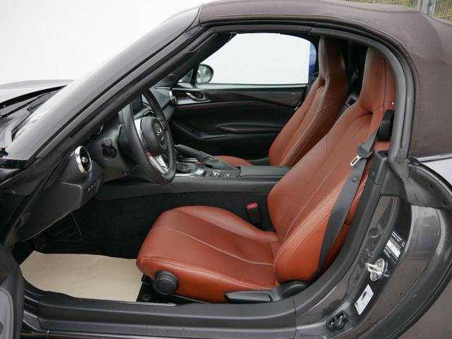 Mazda MX-5 MX-5*PDC-HINTEN*KAMERA*TEMPOMAT*SHZ*KESSY*NAVIGATIONSSYSTEM*BLUETOOTH* 