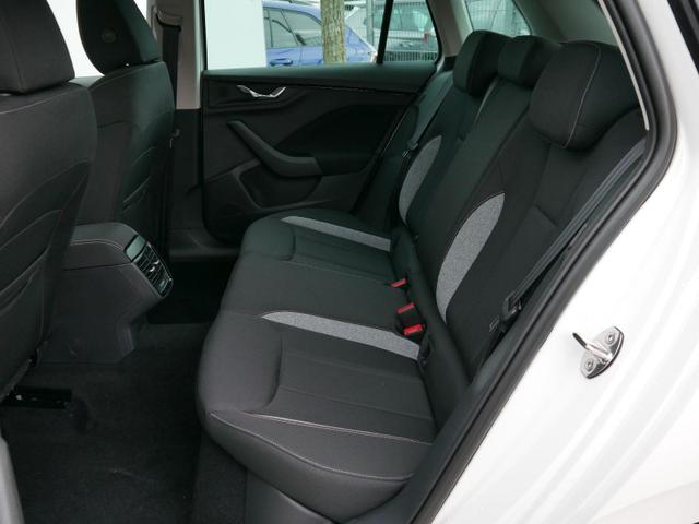 Skoda Kamiq Selection 1.0 TSI DSG*AHK-SCHWENKBAR*TEMPOMAT*PDC-HINTEN*KEYLESS-GO*SHZ* 