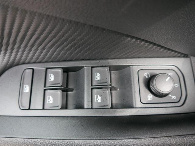 Skoda Kamiq Monte Carlo 1,5 TSI DSG*AHK-SCHWENKBAR*PDC-HINTEN*KAMERA*SHZ*KESSY*LENKRADHEIZUNG* 