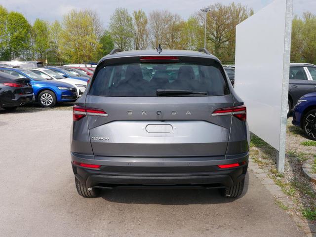Skoda Karoq 130 Jahre 1,5 TSI DSG*TEMPOMAT*KESSY*LENKRADHEIZUNG*SMARTLINK*PDC-HINTEN* 