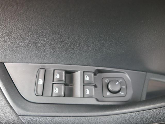 Skoda Karoq 130 Jahre 1,5 TSI DSG*TEMPOMAT*KESSY*LENKRADHEIZUNG*SMARTLINK*PDC-HINTEN* 