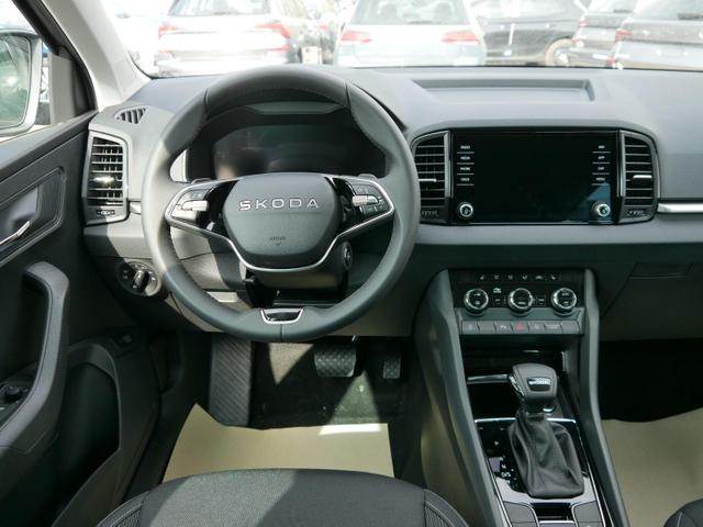 Skoda Karoq 130 Jahre 1,5 TSI DSG*TEMPOMAT*KESSY*LENKRADHEIZUNG*SMARTLINK*PDC-HINTEN* 