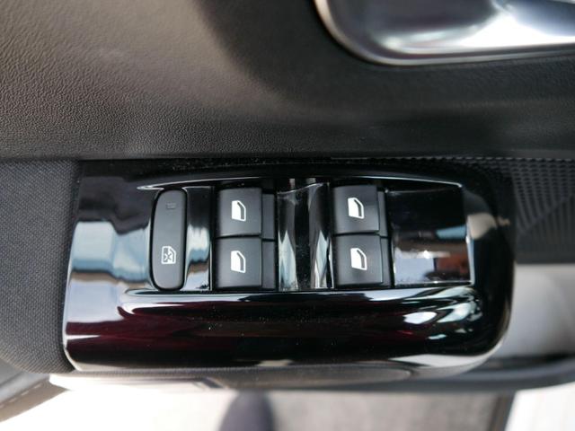 Citro&euml;n C3 PureTech Shine Shine*PDC-HINTEN*KESSY*TEMPOMAT*MIRROR-LINK*BLUETOOTH*DAB*LED* 