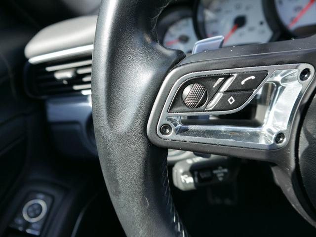 Porsche 911 Cabriolet Targa 4S*Deutsche EZ.*1.HAND*PDK*NAVI*XENON*PDC*SHZ*KAMERA*TEMPOMAT*LEDER* 19-ZOLL 