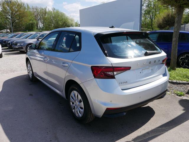 Skoda Fabia Selection 1.0 TSI DSG*NAVI-&Uuml;BER-SMARTLINK*LED*PDC-HI*SHZ*DAB*KLIMA 