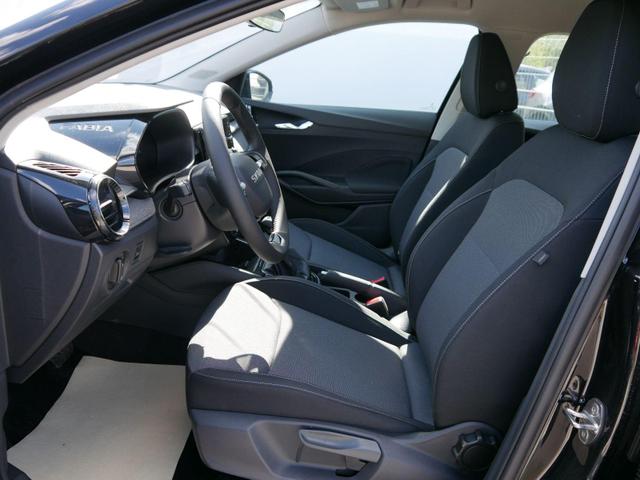 Skoda Fabia Selection 1.0 TSI DSG*NAVI-&Uuml;BER-SMARTLINK*LED*PDC-HI*SHZ*DAB*KLIMA 