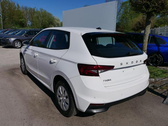 Skoda Fabia Selection 1.0 TSI DSG*NAVI-&Uuml;BER-SMARTLINK*LED*PDC-HI*SHZ*DAB*KLIMA 