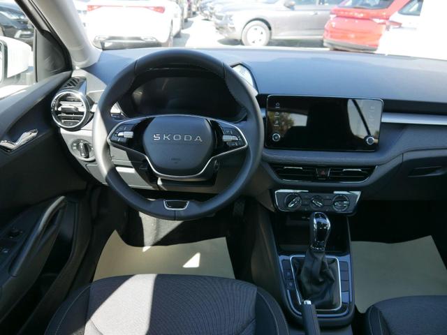 Skoda Fabia Selection 1.0 TSI DSG*NAVI-&Uuml;BER-SMARTLINK*LED*PDC-HI*SHZ*DAB*KLIMA 