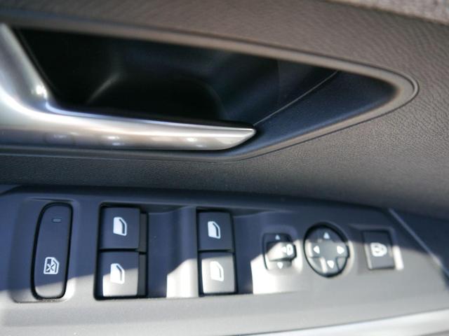 Peugeot 3008 Allure Exclusive HYBRID 145 e-DCS6*NAVI*LED*PDC*360*KAMERA*TEMPOMAT*19-ZOLL-ALU 
