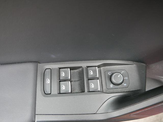 Seat Leon FR*NAVI*PDC*LED*SHZ*KLIMA*TEMPOMAT*DAB-RADIO*SPIEGEL-PAKET*FRONT ASSIST 