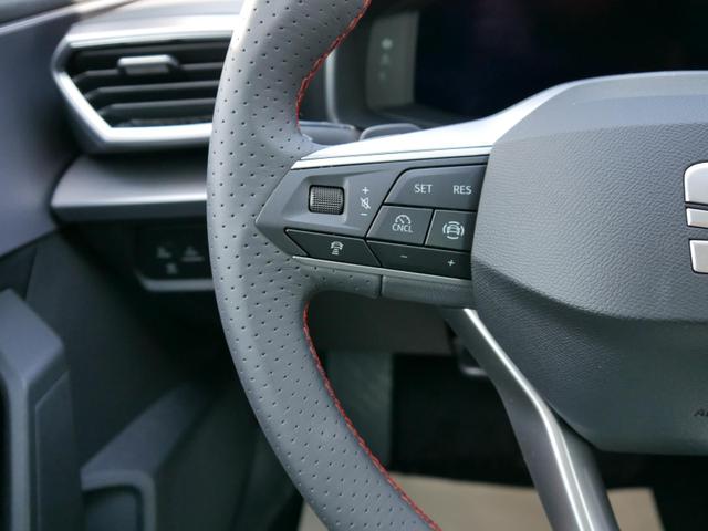 Seat Leon FR 2.0 TDI DSG DSG*KAMERA*ACC*TEMPOMAT*NAVI*3-ZONE KLIMAAUTOMATIK*VIRTUAL COCKPIT* 