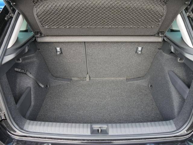 Skoda Kamiq Selection 1.0 TSI DSG*PDC-HINTEN*TEMPOMAT*SHZ*KEYLESS-GO*SMARTLINK*LED* 