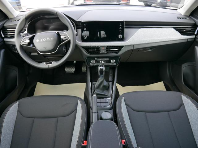 Skoda Kamiq Selection 1.0 TSI DSG*PDC-HINTEN*TEMPOMAT*SHZ*KEYLESS-GO*SMARTLINK*LED* 
