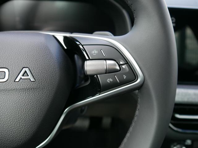 Skoda Kamiq Selection 1.0 TSI DSG*PDC-HINTEN*TEMPOMAT*SHZ*KEYLESS-GO*SMARTLINK*LED* 