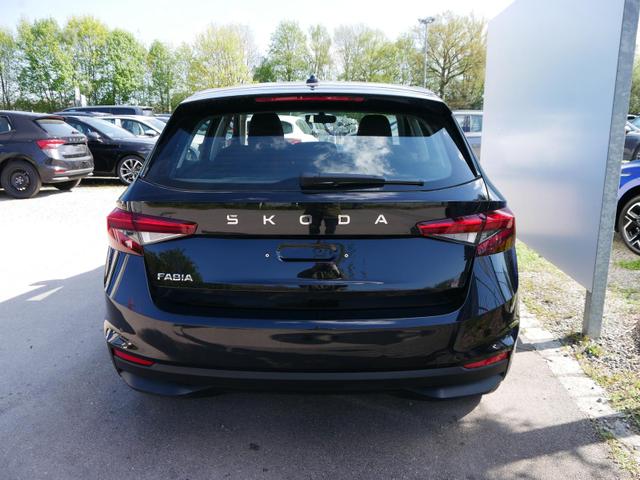 Skoda Fabia Selection 1.0 TSI *LED*PDC-HI*SMARTLINK*SHZ*BLUETOOTH*FRONT-ASSIST 