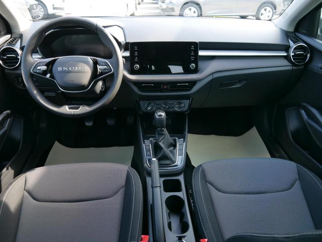 Skoda Fabia Selection 1.0 TSI *LED*PDC-HI*SMARTLINK*SHZ*BLUETOOTH*FRONT-ASSIST 