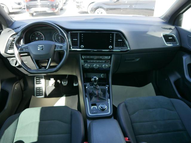 Seat Ateca FR 1.5 TSI FR*AHK-SCHWENKBAR*NAVI*LED*SHZ*PDC*KAMERA*TEMPOMAT*19-ZOLL 