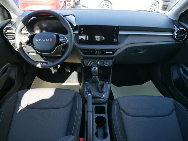 Skoda Fabia Selection 1.0 TSI *NAVI-&Uuml;BER-SMARTLINK*PDC-HI*LED*SHZ*KLIMA*RADIO 