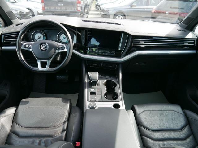 Volkswagen Touareg 3.0 V6 TDI SCR DSG 4MOTION * LEDER IQ.LIGHT 18 ZOLL PANORAMA AHK KAMERA 