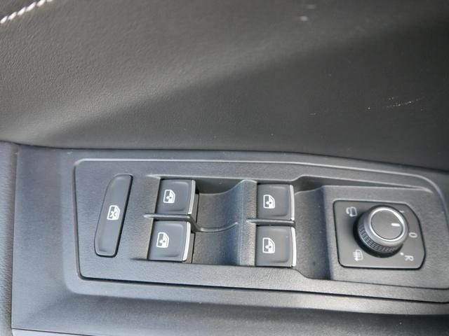 Volkswagen T-Roc Style 1,5 TSI DSG*AHK*ACC*MATRIX-LED*SHZ*PDC*KAMERA*TEMPOMAT*19-ZOLL 
