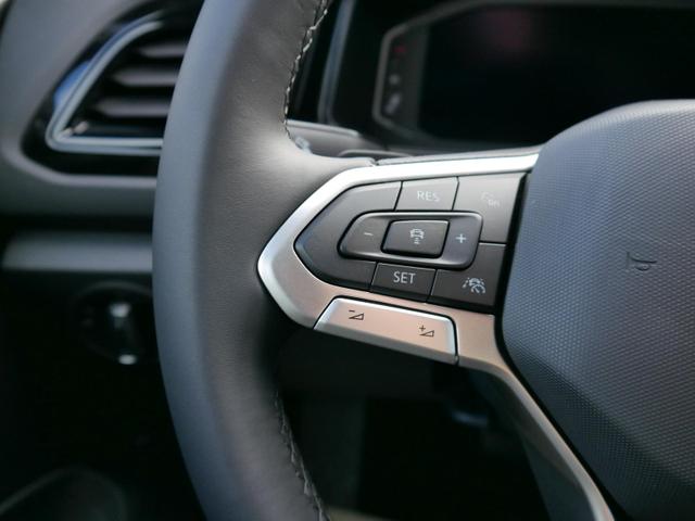 Volkswagen T-Roc Style 1,5 TSI DSG*AHK*ACC*MATRIX-LED*SHZ*PDC*KAMERA*TEMPOMAT*19-ZOLL 