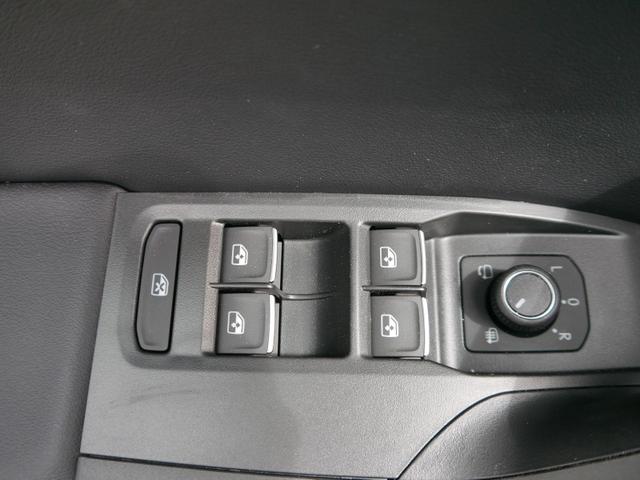 Seat Leon Sportstourer FR 1.5 eTSI DSG Kombi DSG*ACC*TRAVEL ASSIST*KAMERA*TEMPOMAT*NAVI*FULL LINK*WINTERPAKET* 