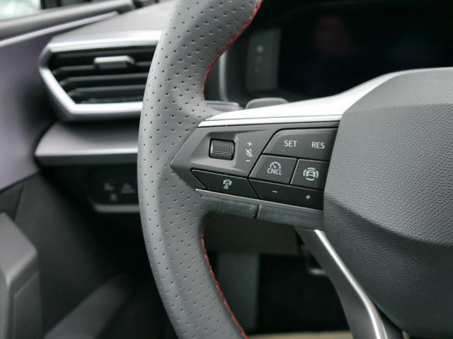 Seat Leon Sportstourer FR 1.5 eTSI DSG Kombi DSG*ACC*TRAVEL ASSIST*KAMERA*TEMPOMAT*NAVI*FULL LINK*WINTERPAKET* 