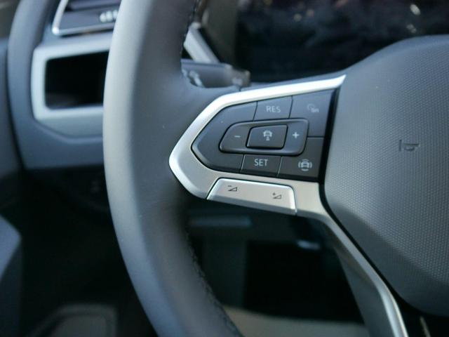 Volkswagen Touran Comfortline 2.0 TDI DSG*AHK*NAVI*TEMPOMAT*KESSY*RFK*SHZ*3-ZONE KLIMAAUTOMATIK* 